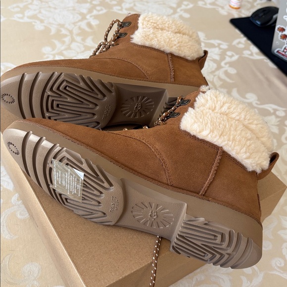 UGG Women's Tan Winter Boots - Picture 4 of 5